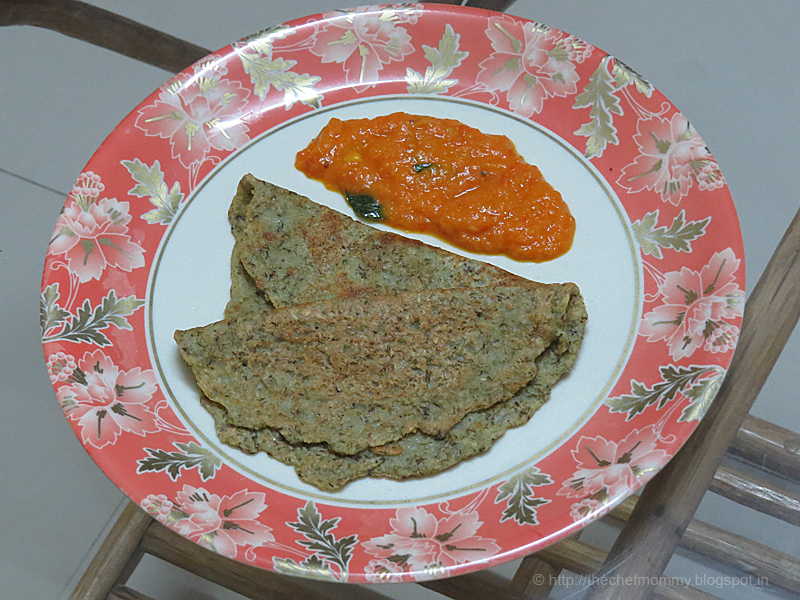 Moong Dal (Pesarattu) Dosa with Tomato Chutney