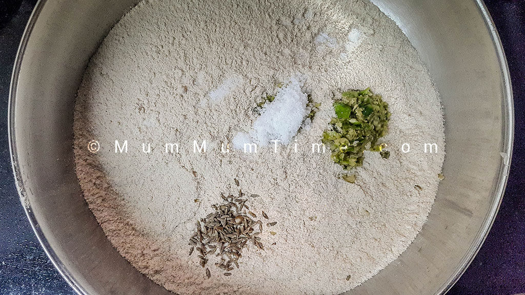 Rajgira Bhakri Recipe - Ingredients